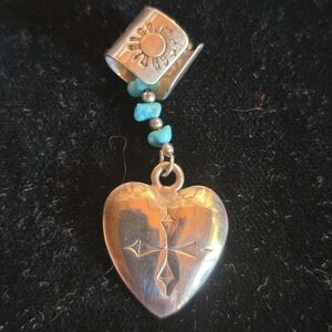 Vtg Turquoise Sterling Silver Crossed Heart Native American Ear Cuff